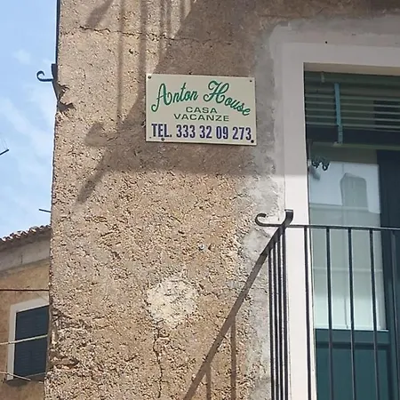 Casa Vacanze Anton House * Civita